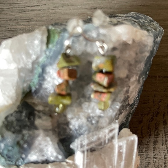 Gemstone in greens earrings with natural Irregular chip. “Stacked Stones” - Picture 3 of 5